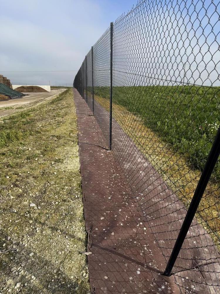clôture avec toile anti-racine